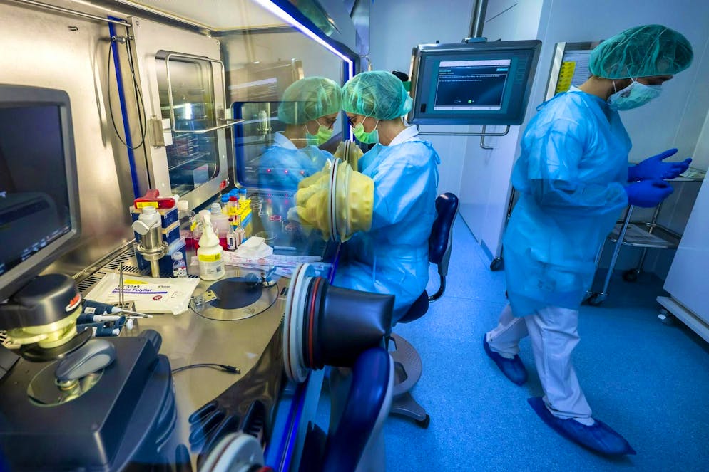 Lausanne laboratory grows skin for Crans-Montana fire victims. ... in the cell production center of the CHUV in Epalinges VD.