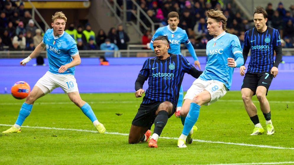 Spektakuläres Unentschieden. McTominay rettet Napoli – kein Sieger im Spitzenspiel der Serie A