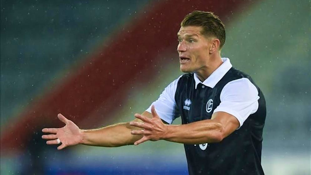 Lite tra due bianconeri. Brutto gesto verso Koutsias in amichevole, Behrens si scusa: «Comportamento inappropriato»