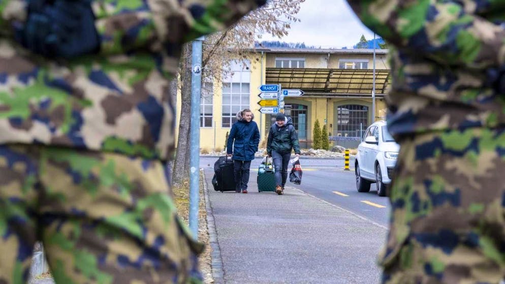 Around 12,700 young men and women started recruit school today. (archive picture)