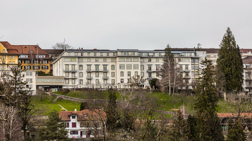 Der beschuldigte Chirurg brachte das fehlerhafte Implantat im Berner Salem-Spital zum Einsatz.