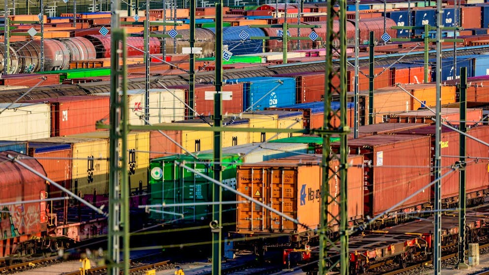 A teenage boy has died in an accident at a freight station. (archive picture)