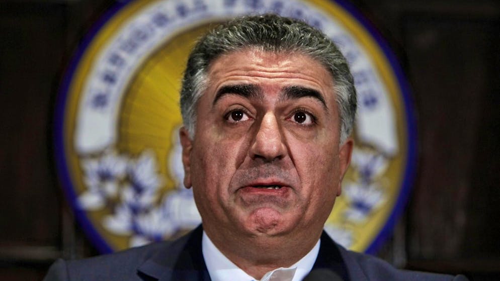 Principe in esilio. Un nome del passato ritorna a farsi sentire nella crisi iraniana: chi è Peza Pahlavi? E cosa vuole?
