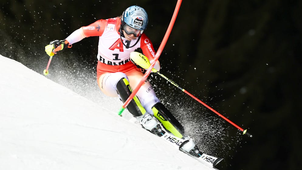 Slalom de Flachau. Les Américaines font la loi, Rast et Holdener en embuscade
