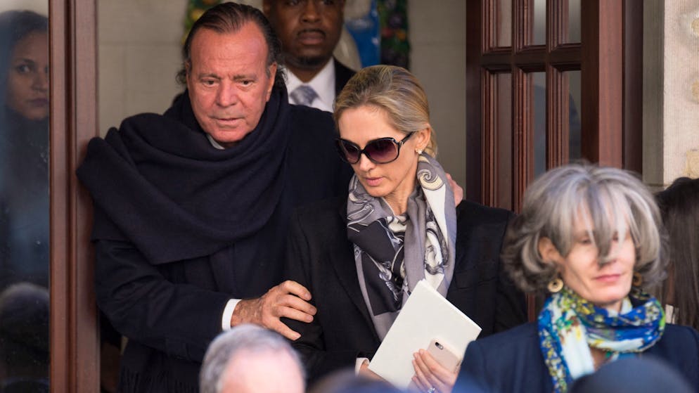 «Comme une esclave en plein XXIe siècle». Julio Iglesias accusé d'agressions sexuelles et de viols par deux ex-employées