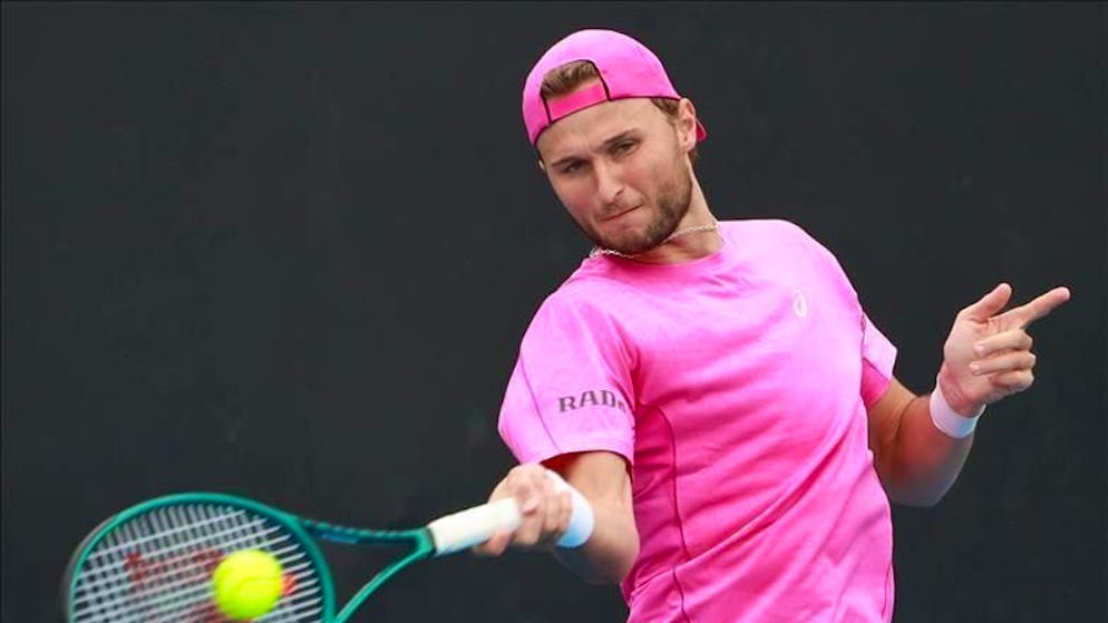 Tennis. Agli Australian Open Riedi avanza, mentre Bernet viene eliminato