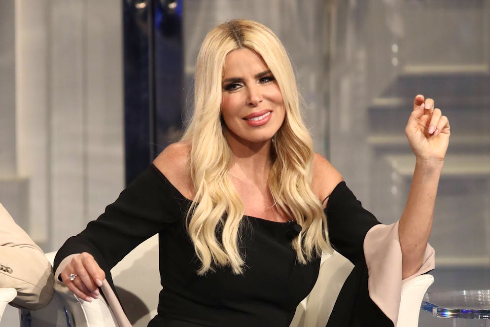 Loredana Lecciso si apre in una nuova intervista.