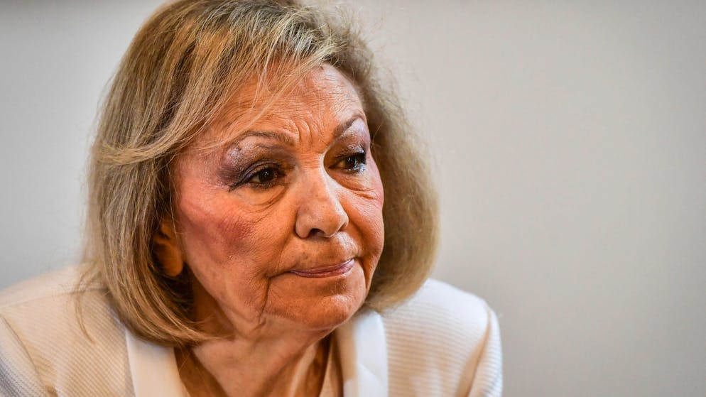 Die ehemalige Kaiserin des Iran, Farah Pahlavi, unterstützt die Proteste gegen das Regime der Mullahs.