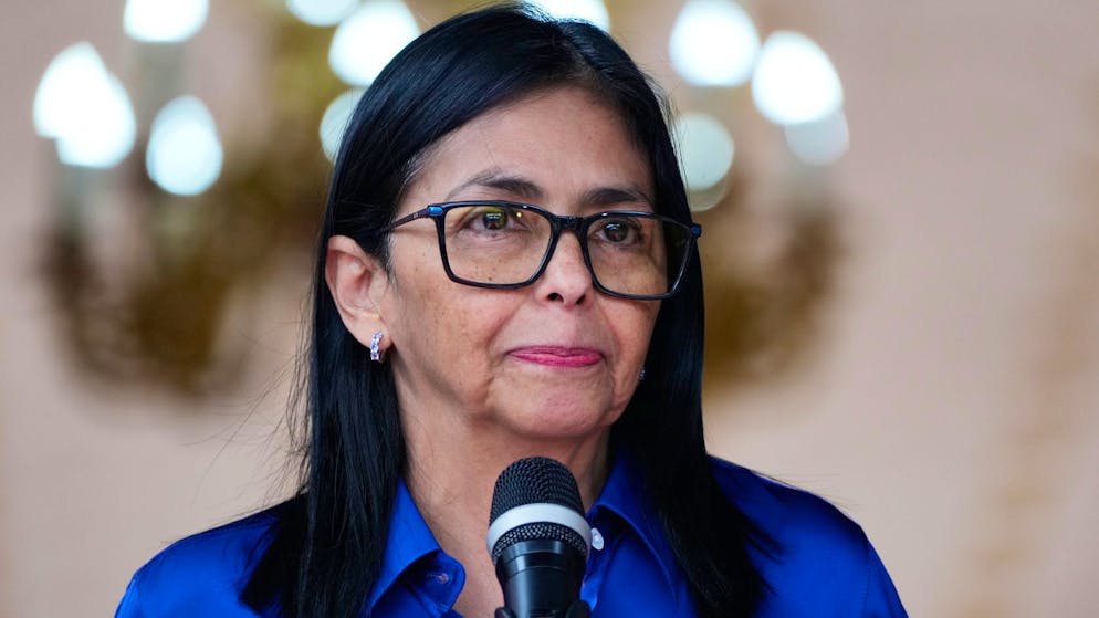 Dopo Maduro. Il presidente venezuelano Rodriguez libera una decina di giornalisti, centinaia di detenuti politici e riapre i pozzi di petrolio