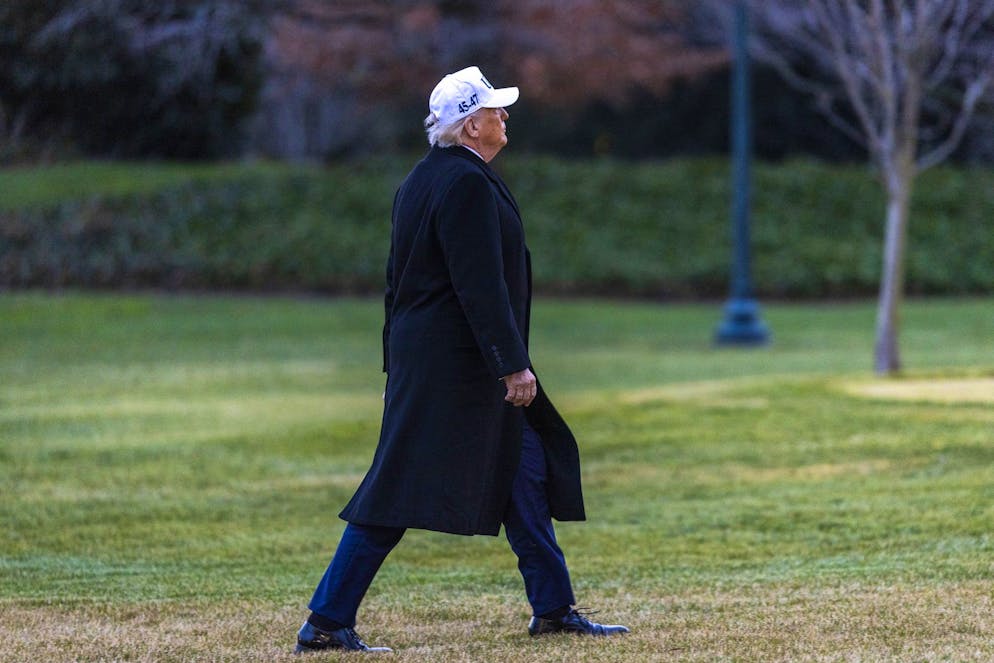 Donald J. Trump sul prato davanti alla Casa Bianca