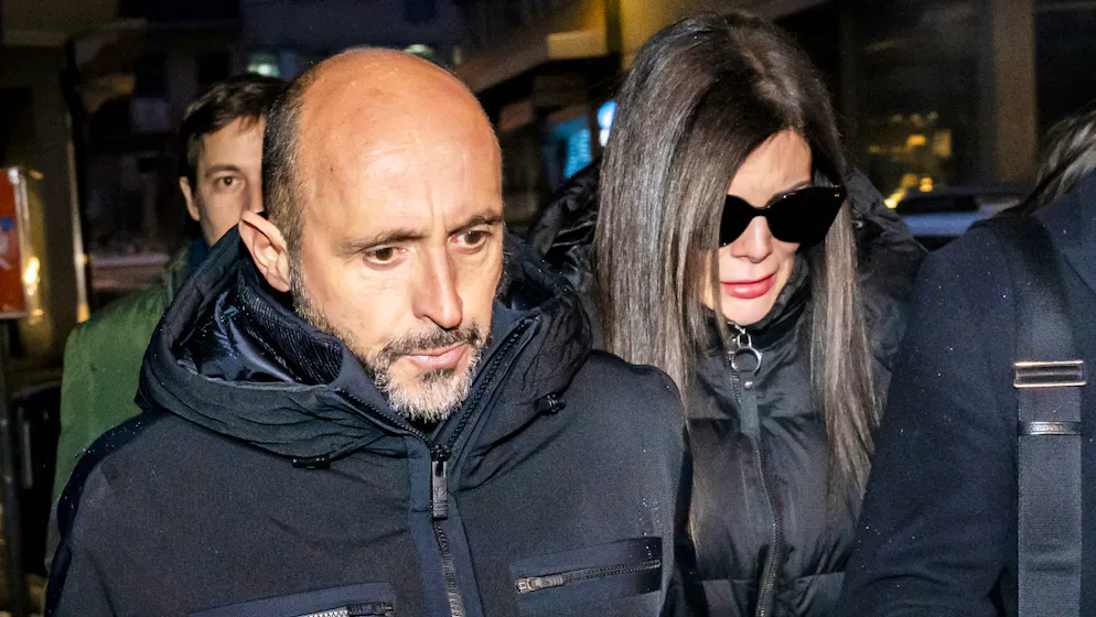 Le parquet de Rome a inscrit au registre des mis en examen Jacques et Jessica Moretti, gérants du bar Le Constellation à Crans-Montana. Le dossier contient notamment les témoignages des jeunes Italiens blessés dans l'incendie. (Archives)