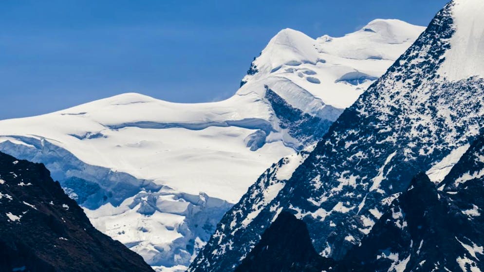 Eis vom Gletscher am Grand Combin wird im heute eröffneten Eis-Archiv in der Antarktis aufbewahrt. (Archivbild)