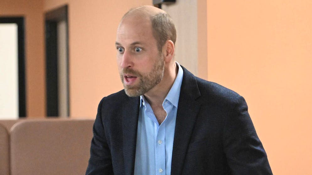 William cambia strategia.