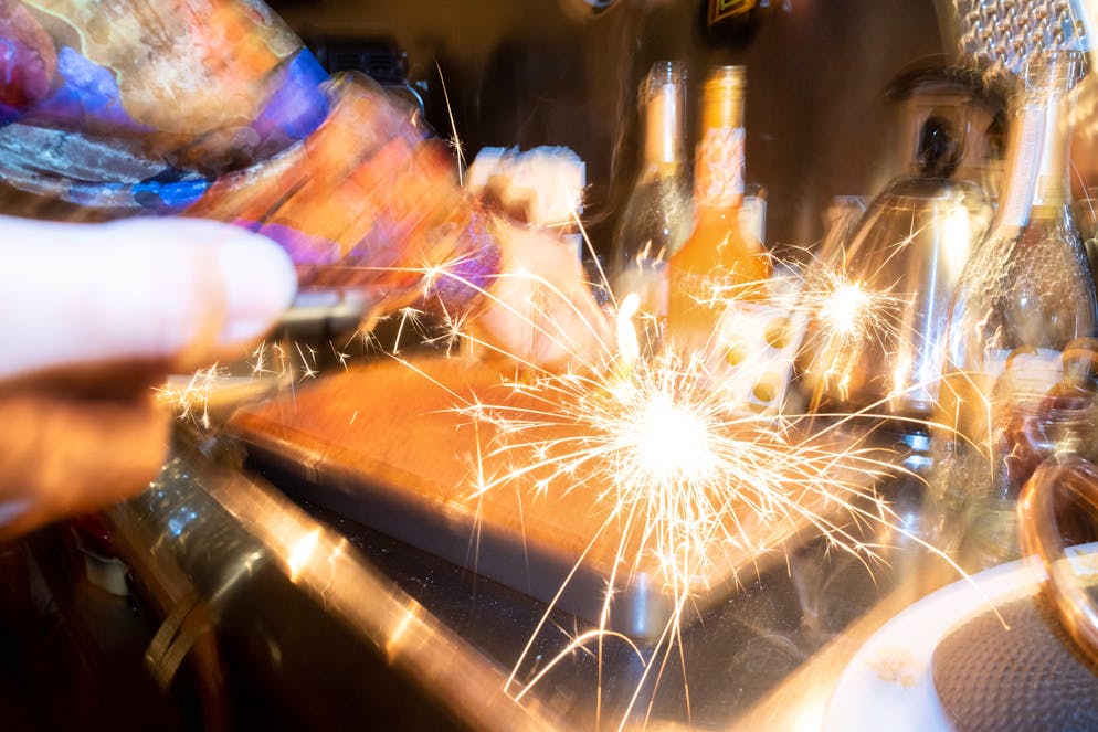 «Ces engins festifs sont couramment utilisés dans le cadre privé comme lors de manifestations temporaires et parfois dans des établissements publics, et ne présentent pas à eux seuls un risque excessif», a indiqué mercredi le Conseil d'Etat. (image d'illustration)