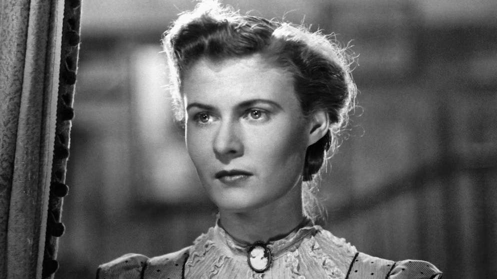 «Gilberte de Courgenay»: eine Frau für den Zusammenhalt der Schweiz - Gallery. Die Schweizer Schauspielerin Anne-Marie Blanc kam im Film "Gilberte de Courgenay" von 1941 zu grossem Ruhm.