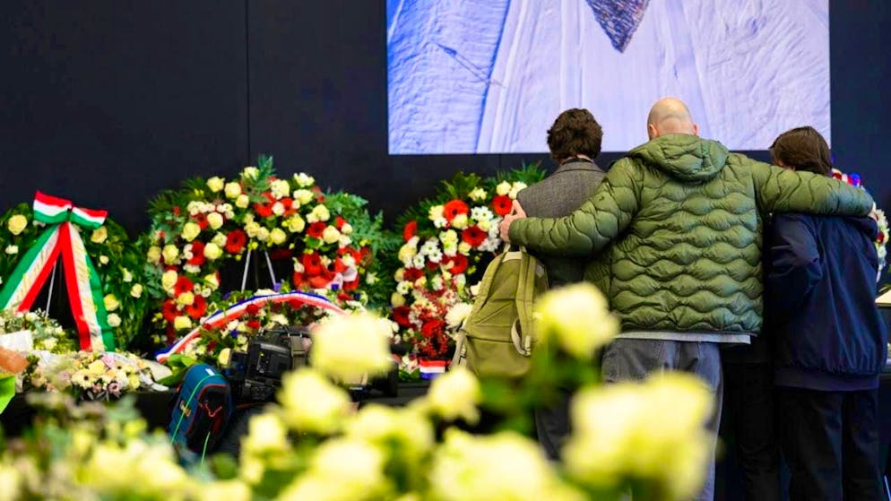 Over 40 cultural and political figures from Ticino are calling on the Swiss Confederation to set up a fund for the families affected by the Crans-Montana fire disaster. (archive picture)