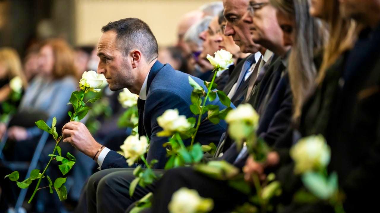 Dopo la tragedia. Crans-Montana (VS): Vallese vieta fuochi d'artificio all'interno