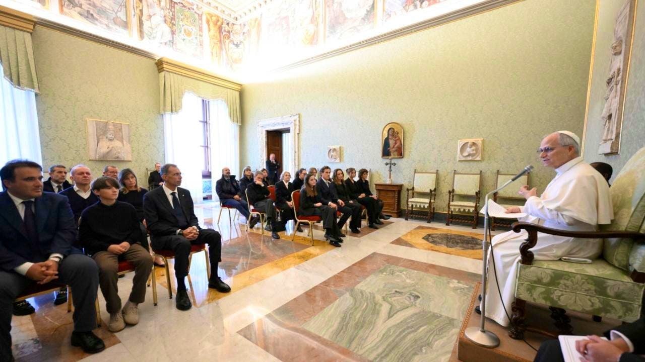 Brandkatastrophe. Papst empfängt italienische Opferfamilien von Crans-Montana