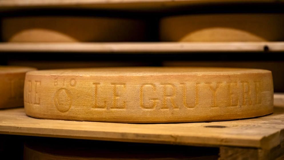 Dazi USA. Il gruyère, re dei formaggi svizzeri, resiste a Trump: calo delle vendite limitato