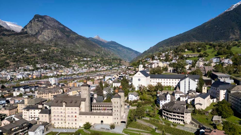 Le Prix Wakker 2026 va à Brigue-Glis (VS) - Gallery. Située dans la vallée du Rhône, au pied du col du Simplon, Brigue s'est imposée dès le Moyen Age comme un important carrefour commercial et de transport.