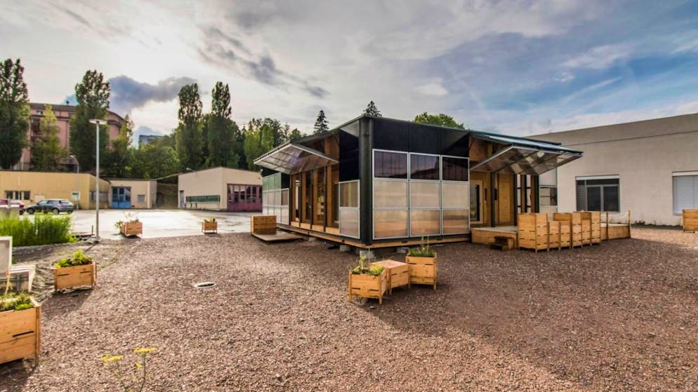 Le NeighborHub est une maison de quartier située au coeur du quartier d’innovation de Bluefactory à Fribourg.