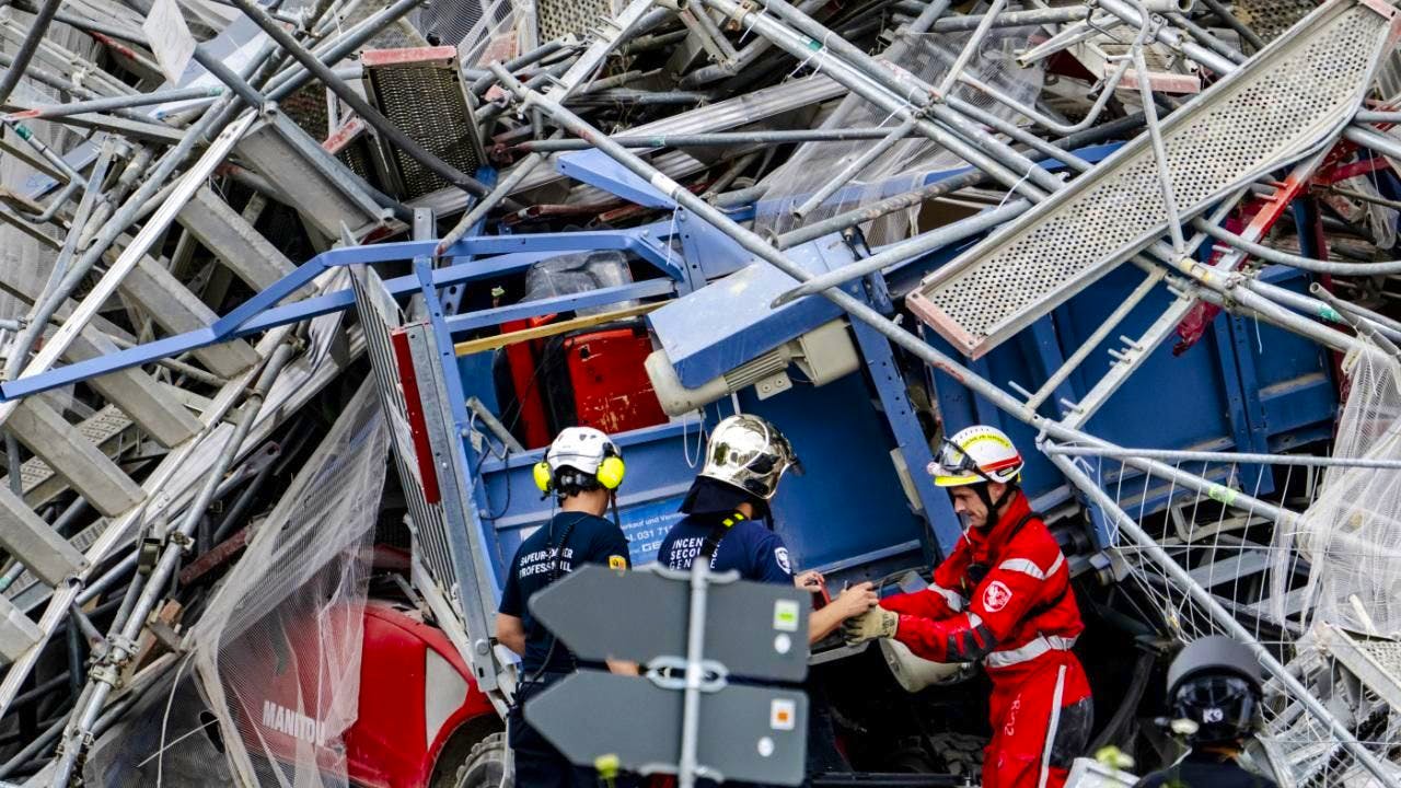 Accident at work. Investigation sees defects as cause of scaffolding collapse in Prilly