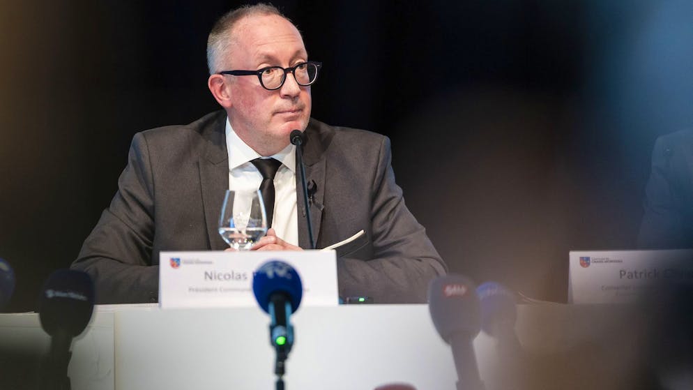 Der Gemeindepräsident von Crans-Montana, Nicolas Féraud, wurde in der Medienkonferenz vom 6. Januar viel kritisiert.