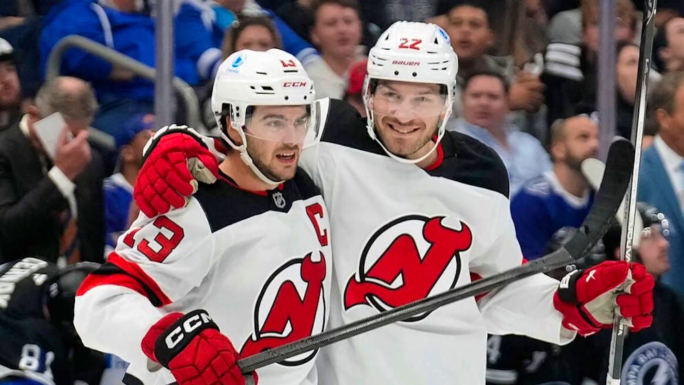 NHL. Hischier scores twice to lead the Devils to victory against Seattle