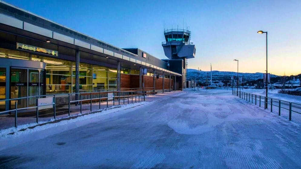 Dormakaba tests sliding door at minus 20 degrees - Gallery. Dormakaba is also present at Alta Airport in the north of Norway, among other things with automated interlocks. (Image: Dormakaba)