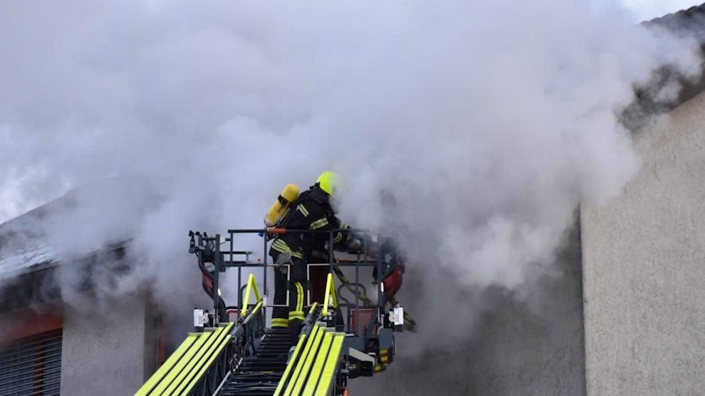 L'incendio è scoppiato al piano superiore di una casa plurifamiliare a Bonaduz (GR).