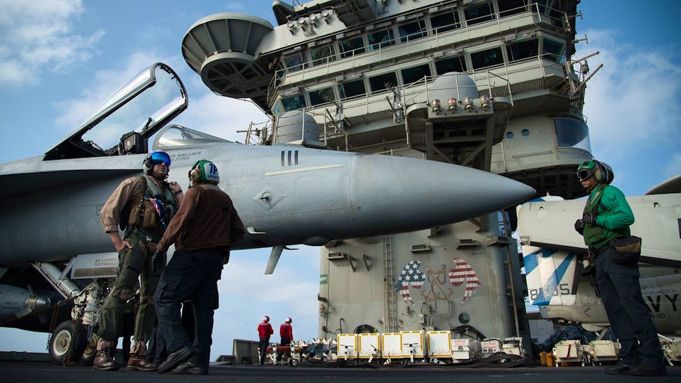 Iran's regime under pressure. Trump: Respect for canceling 800 executions in Iran +++ Shah's son hopes for military defectors