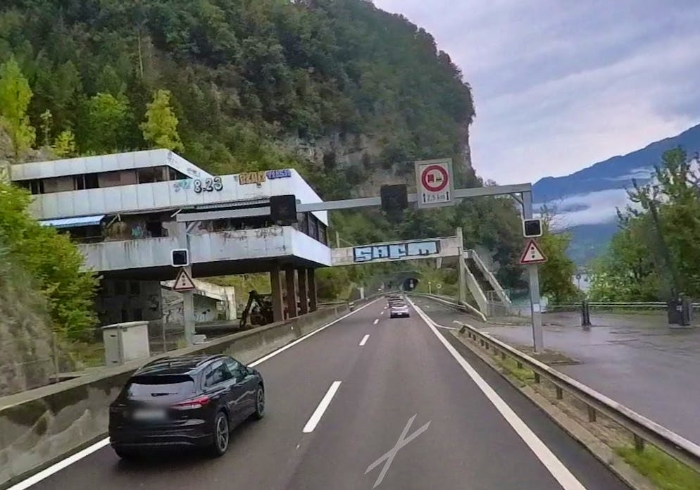 Bei der Geister-Raststätte am Walensee wurde der Blitzer stationier. 