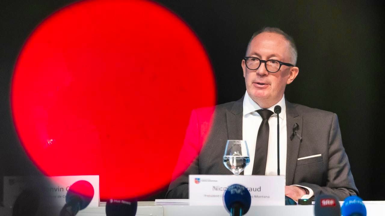 Brandkatastrophe. Gemeindepräsident von Crans-Montana tritt aus OK der Ski WM zurück