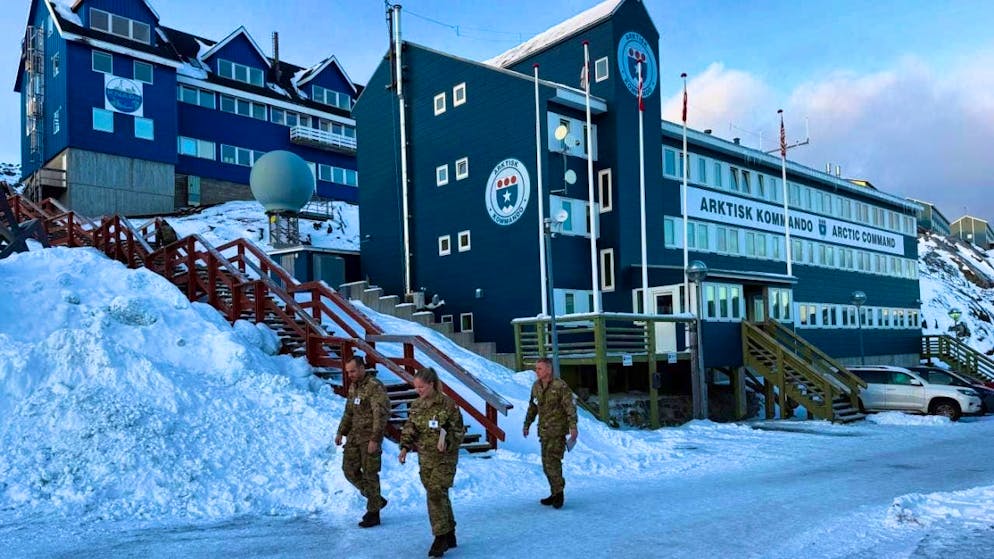 dpatopbilder - Soldiers at the Arktisk Kommando in Nuuk. Photo: Julia Wäschenbach/dpa
