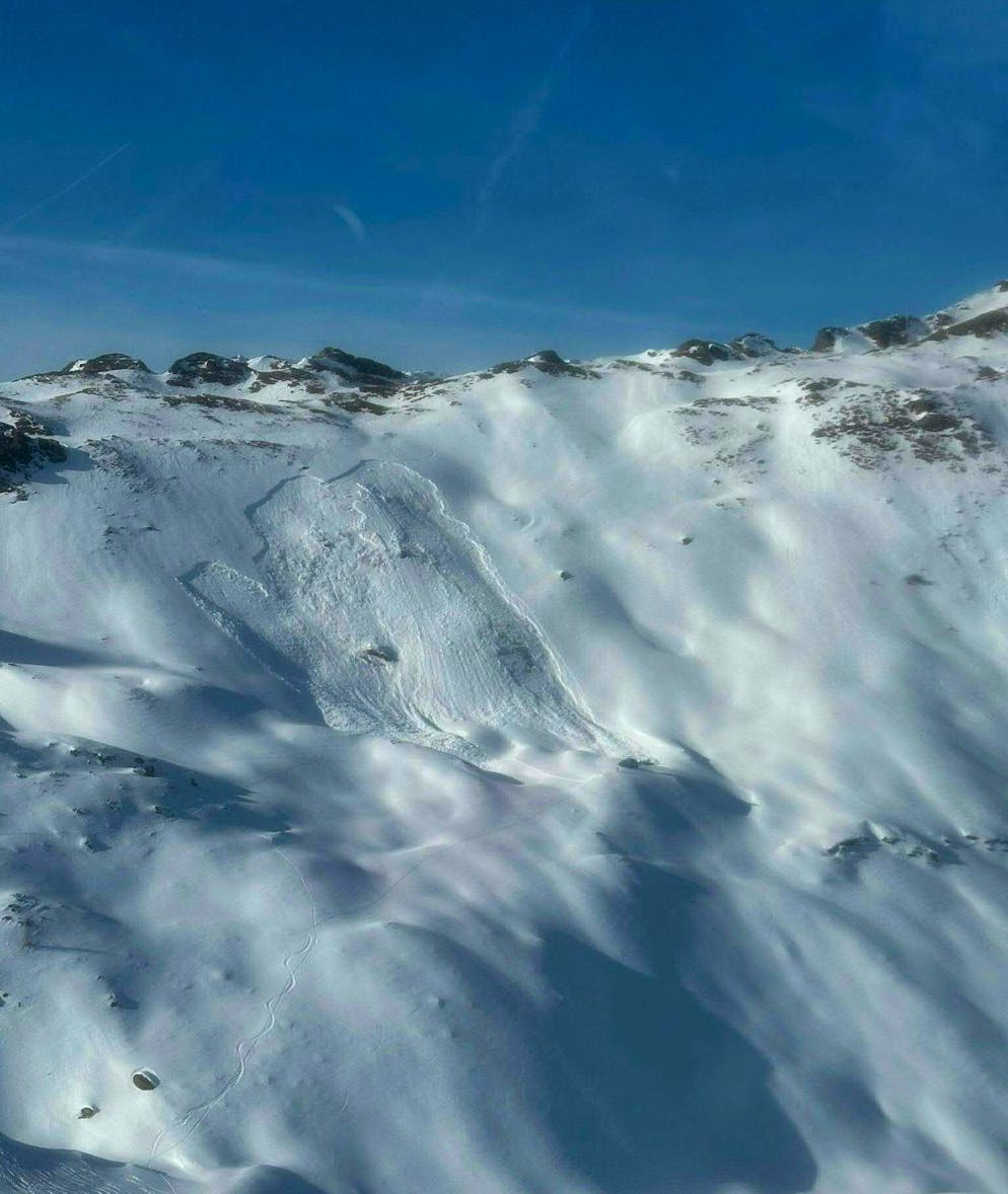 Fünf Tote bei zwei Lawinenabgängen in Österreich - Gallery. Nach den jüngsten Schneefällen ist die Lawinenlage sehr brisant.