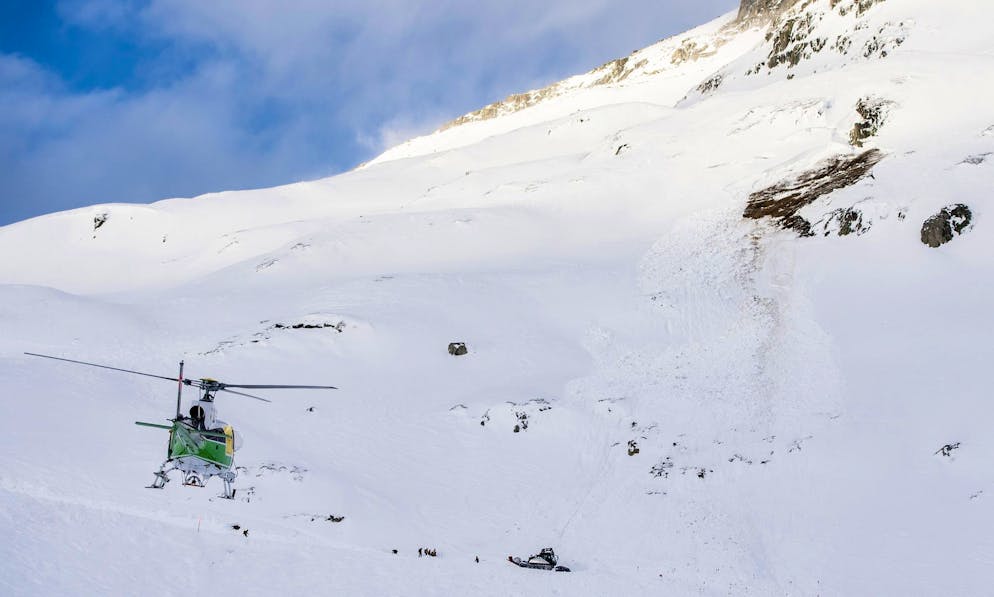 Fünf Tote bei zwei Lawinenabgängen in Österreich - Gallery. Bei zwei Lawinen sind in Österreich fünf Menschen ums Leben gekommen. 