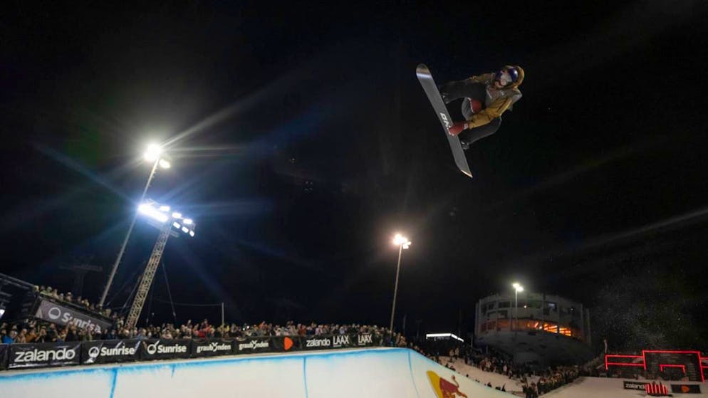 Snowboard. Scotty James in Laax erneut eine Klasse für sich