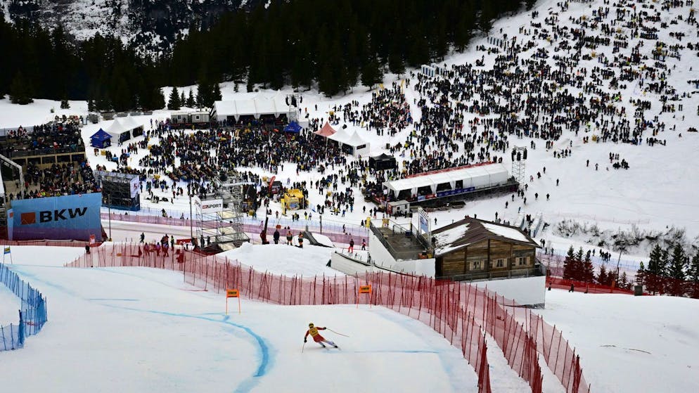 Lauberhorn-Abfahrt im Ticker. Start ab Hundschopf – die Abfahrt in Wengen muss wegen Windböen verkürzt werden
