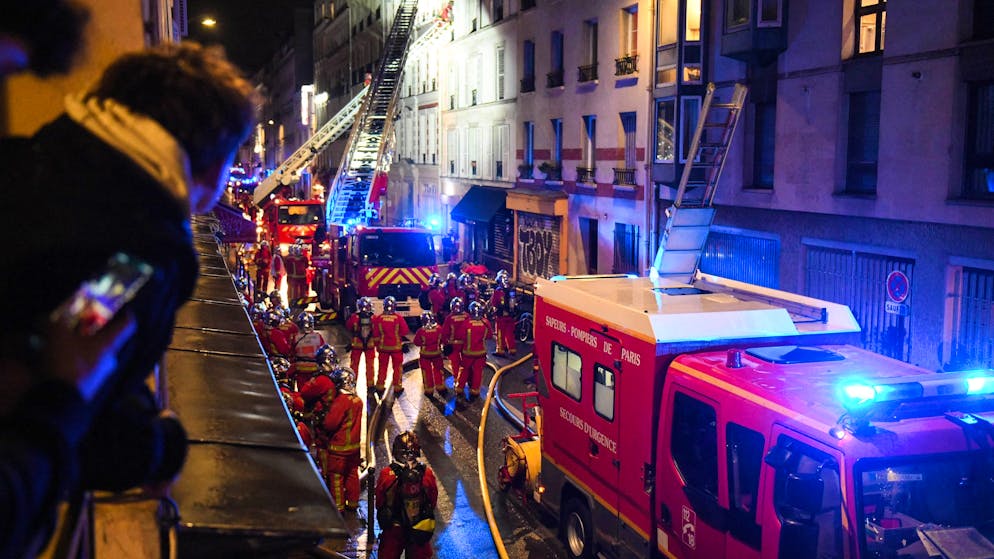20 Verletzte. Bei einer Geburtstagsparty in Paris bricht plötzlich der Fussboden ein