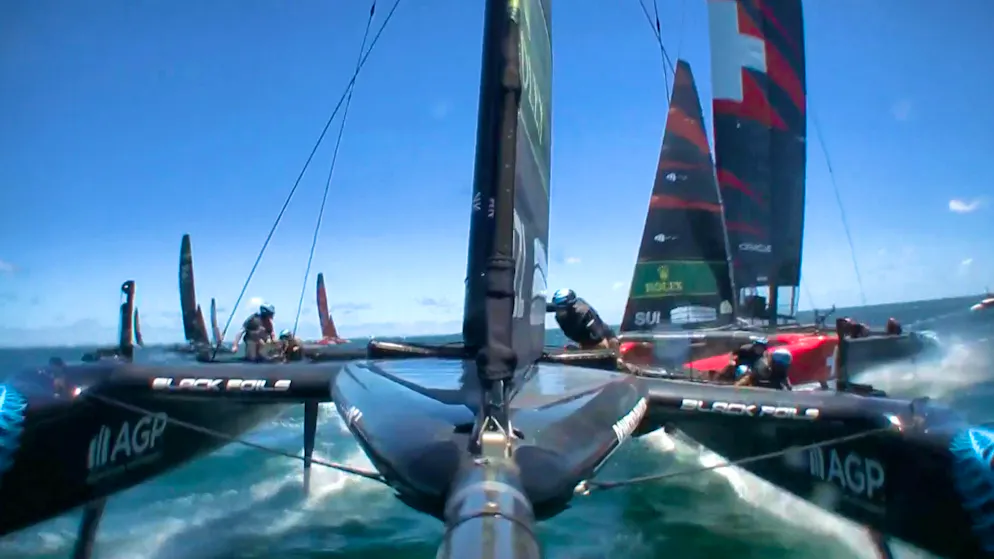 «C'était assez effrayant». L’équipe suisse de SailGP victime d’une impressionnante collision
