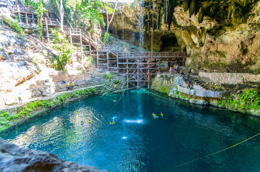 Cenote Zací ist bei Touristen ein beliebtes Ausflusgziel.