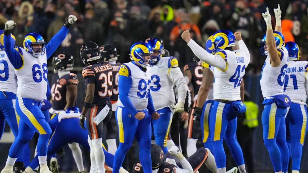 NFL playoffs. Rams and Patriots complete the semi-finals