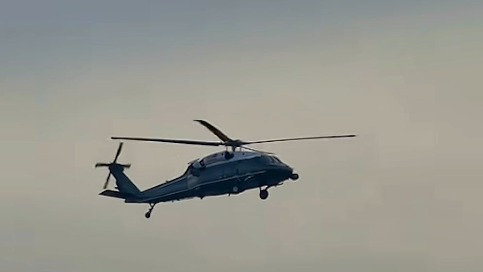 Before Trump's visit. Swiss helicopter squadron trains with Marine One in Zurich