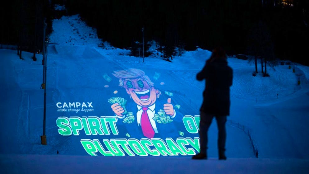 «Lo spirito della plutocrazia». Proteste a tutto campo contro il WEF e Donald Trump