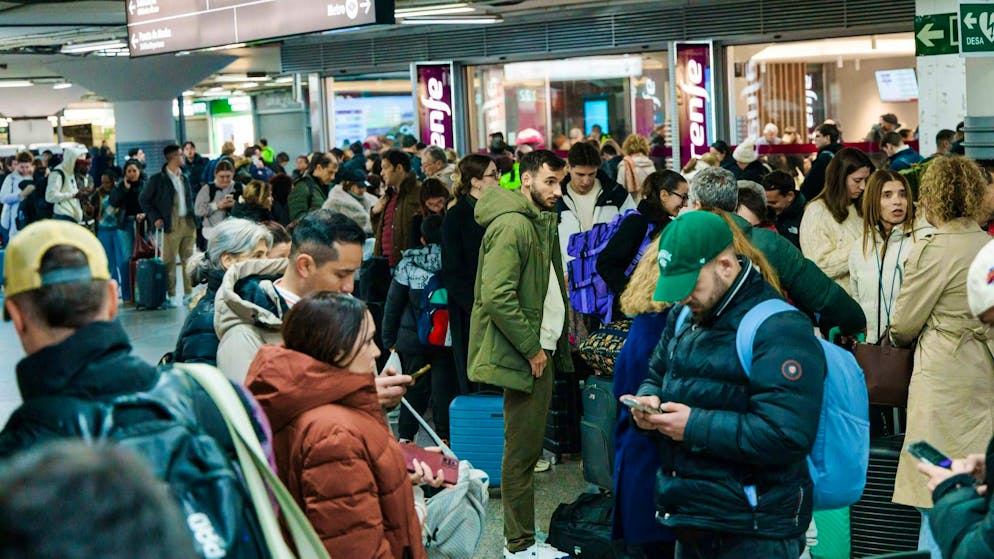 At least 21 dead in train crash in Spain - Gallery. Prime Minister Pedro Sánchez assured rapid assistance.