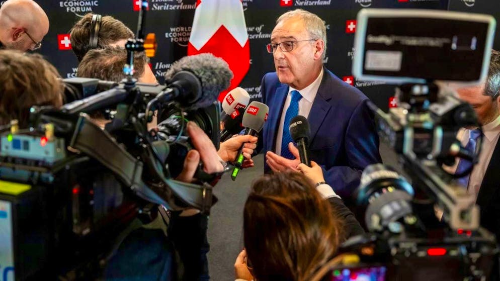 President Guy Parmelin reports to the media on his bilateral meetings at the WEF in Davos.