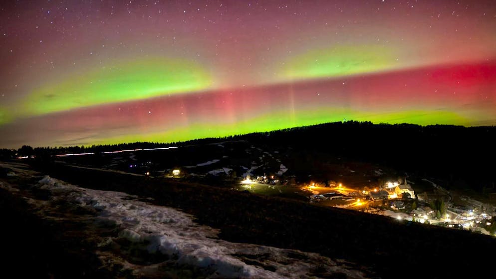 Glowing sky - auroras can be seen over Germany - Gallery. Auroras were even visible in southern Germany, like here in Baden-Württemberg.