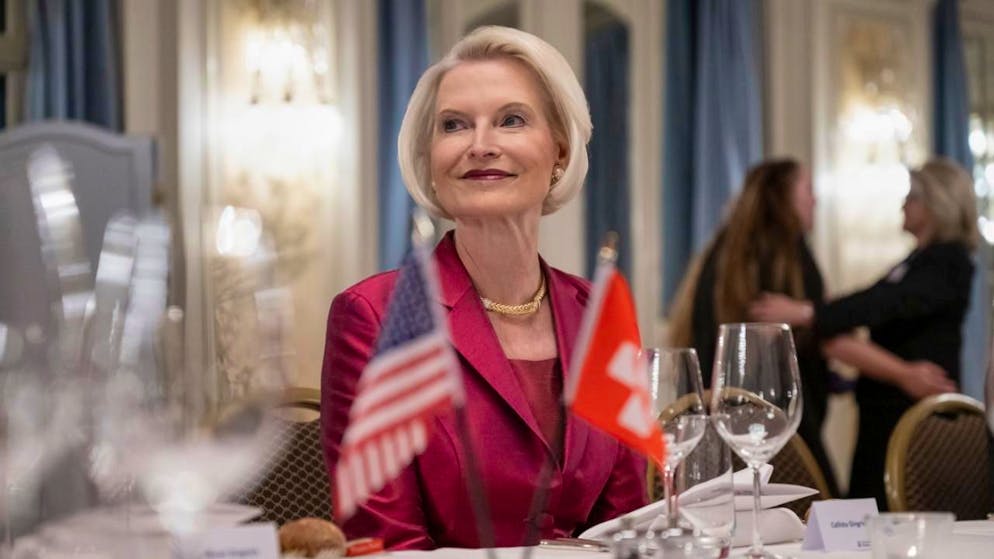 Forum economico. L'ambasciatrice USA esalta il modello svizzero dell'apprendistato