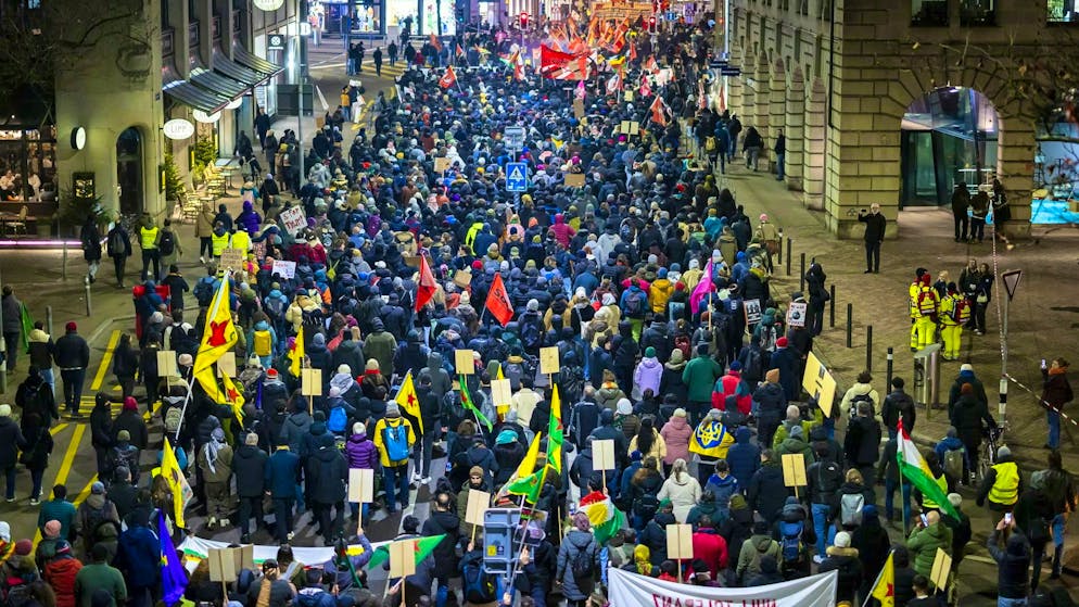 Anti-Trump and -WEF demonstration in Zurich on Monday evening.
