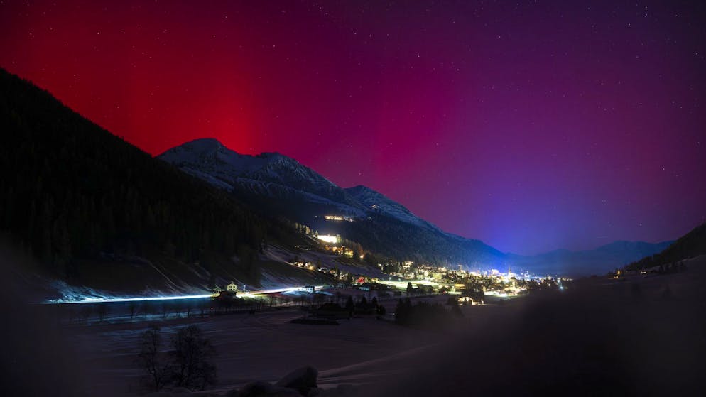 Leuchtender Himmel – Polarlichter über Deutschland zu sehen - Gallery. ...und auch über Davos GR.